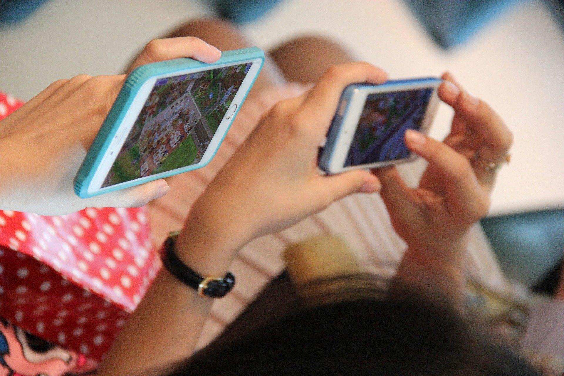 people_playing